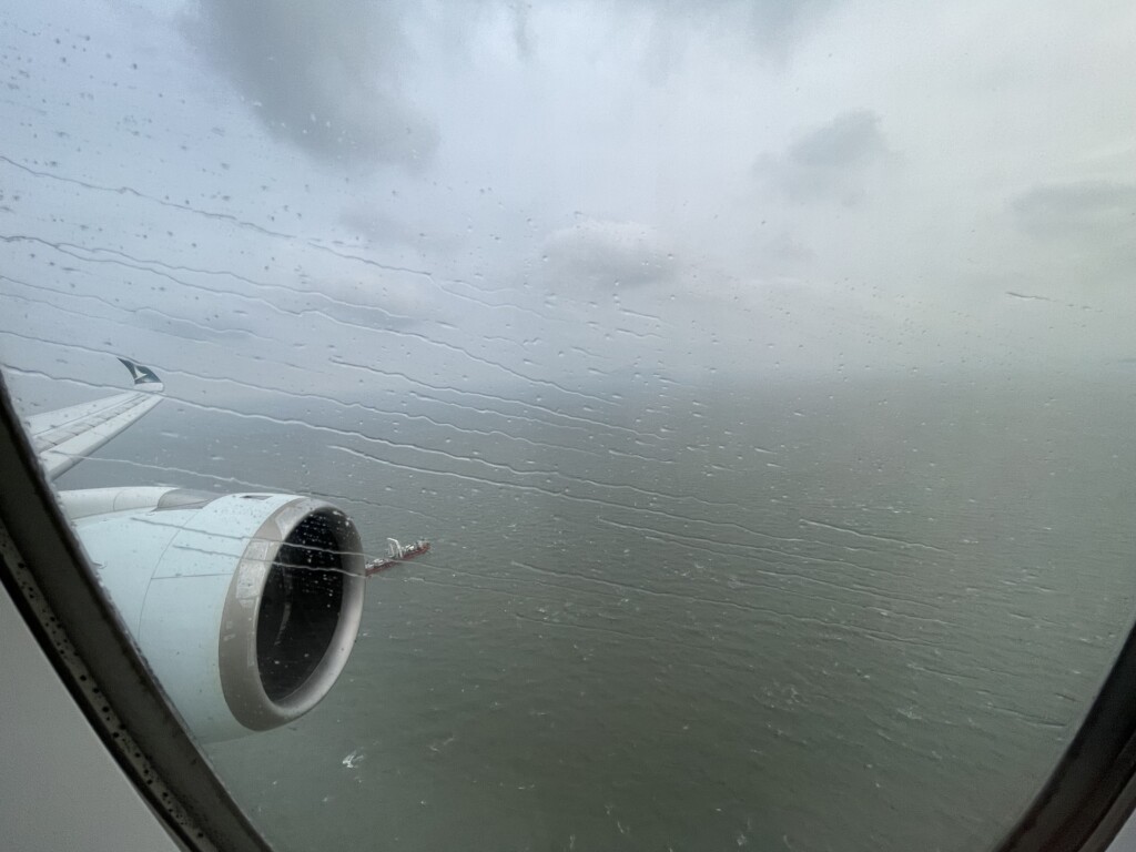 Crosswind Landing into Hong Kong Airport